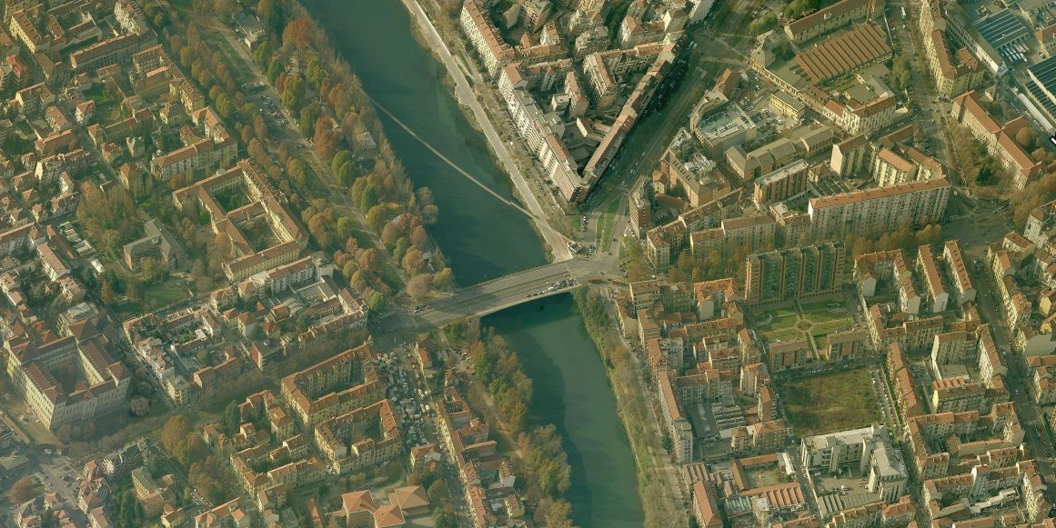 Il ponte visto dal satellite @ Ponte Regina Margherita