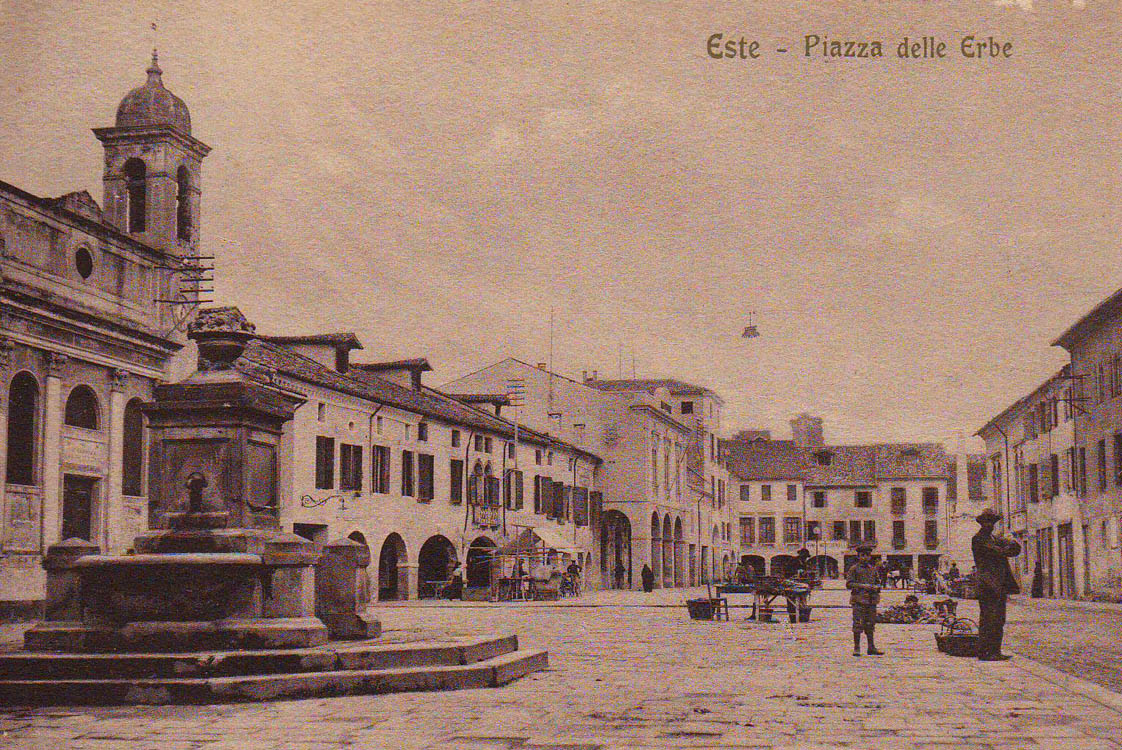 Piazza delle Erbe (oggi Trieste) @ Piazza Trento Piazza Trieste