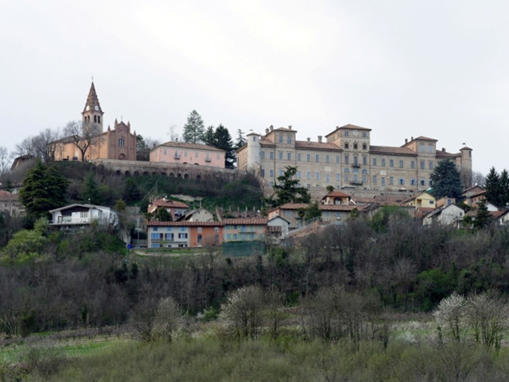 Il complesso monumentale @ Borgo e Castello di Magliano Alfieri