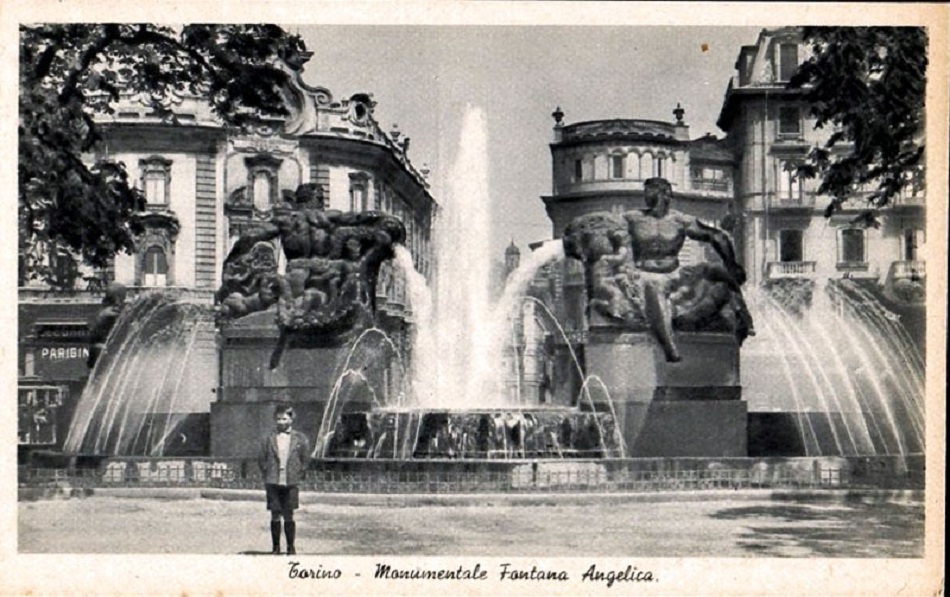 La fontana Angelica @ Piazza Solferino