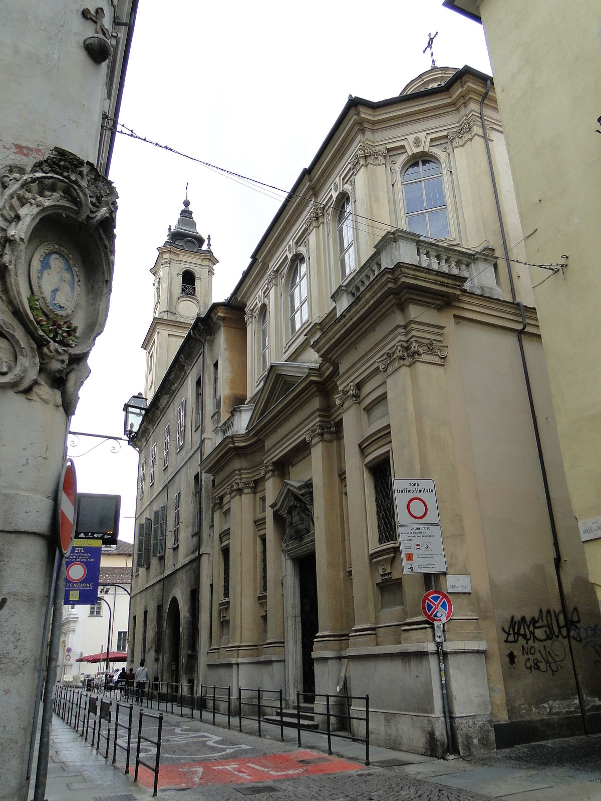 L'antica sede cittadina viene abbandonata @ Chiesa di Santa Chiara