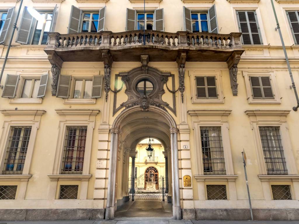 Un palazzo nobiliare nell'ampliamento juvarriano @ Palazzo Cotti di Brusasco