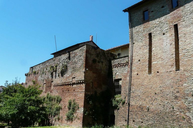 Le prime notizie del castello @ Castello dei Paleologi
