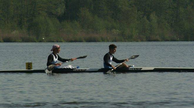 Lo sport sulle acque e sponde del lago @ Lago di Candia