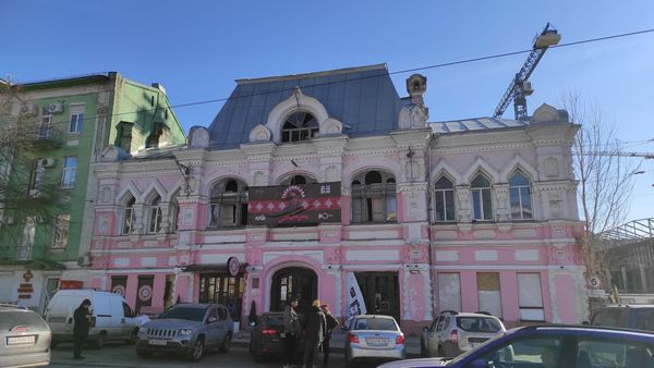 I danni dei bombardamenti @ Лук'янівський народний будинок / Casa del popolo di Lukyanov