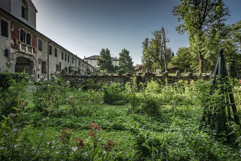 Orti vicino alla manica rustica della villa @ Villa Zenobio-Albrizzi