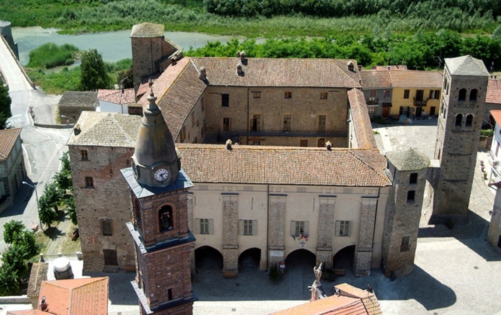 Da monastero a castello feudale @ Castello di Monastero Bormida