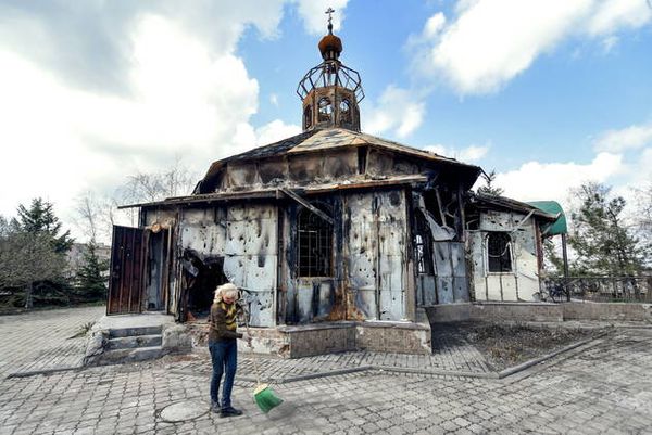 Dopo i bombardamenti @ Свято-Тихвинська церква / Chiesa di S. Tichvin
