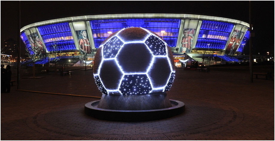 Fontana a forma di palla @ Донбас Арена / Donbass Arena