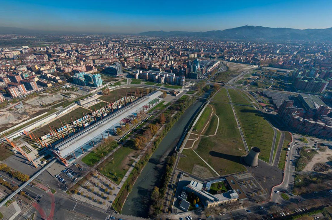 The park maintains industrial traces @ Area Vitali - Parco Dora