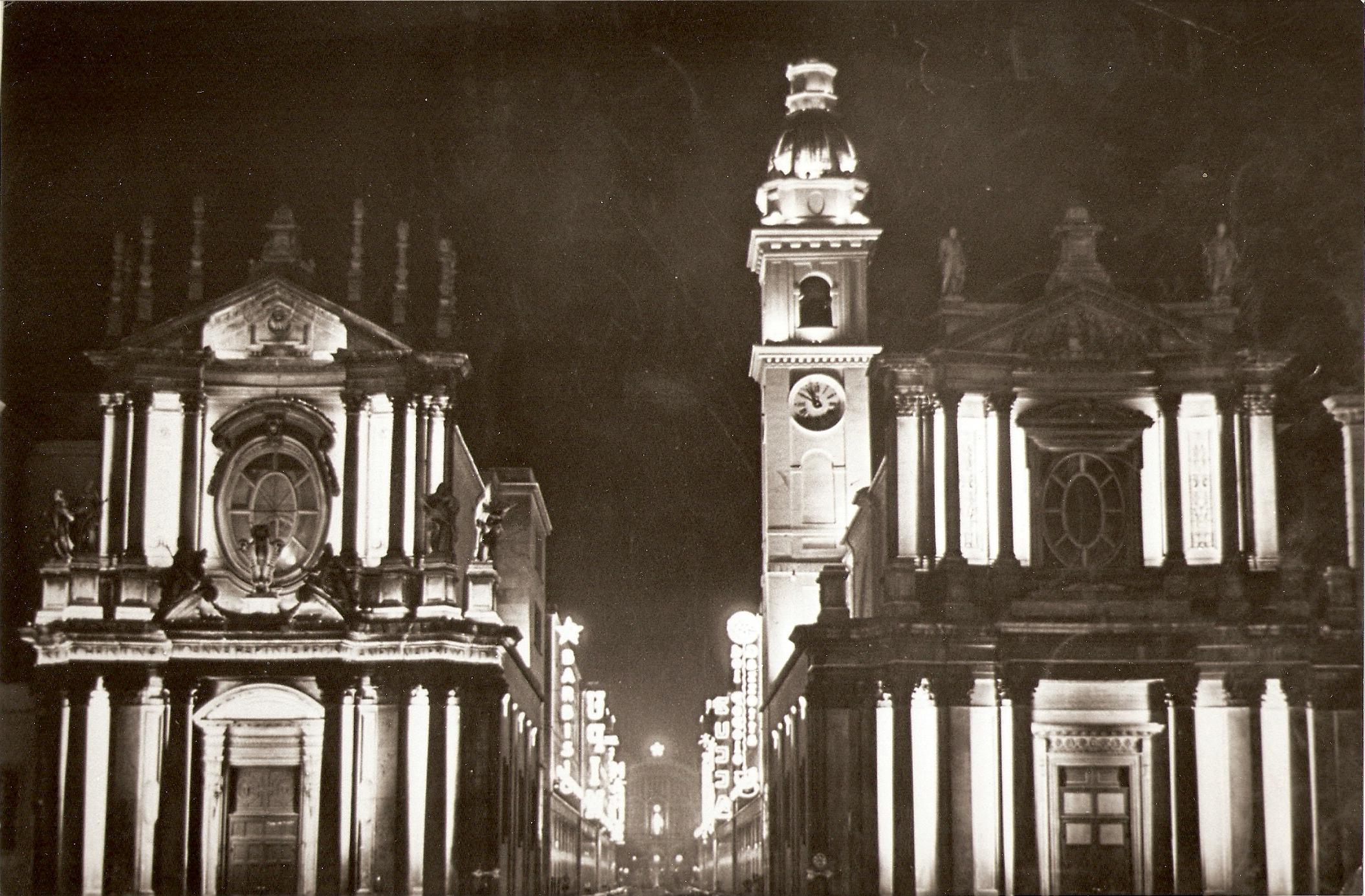 Illuminazione delle chiese gemelle @ Piazza San Carlo